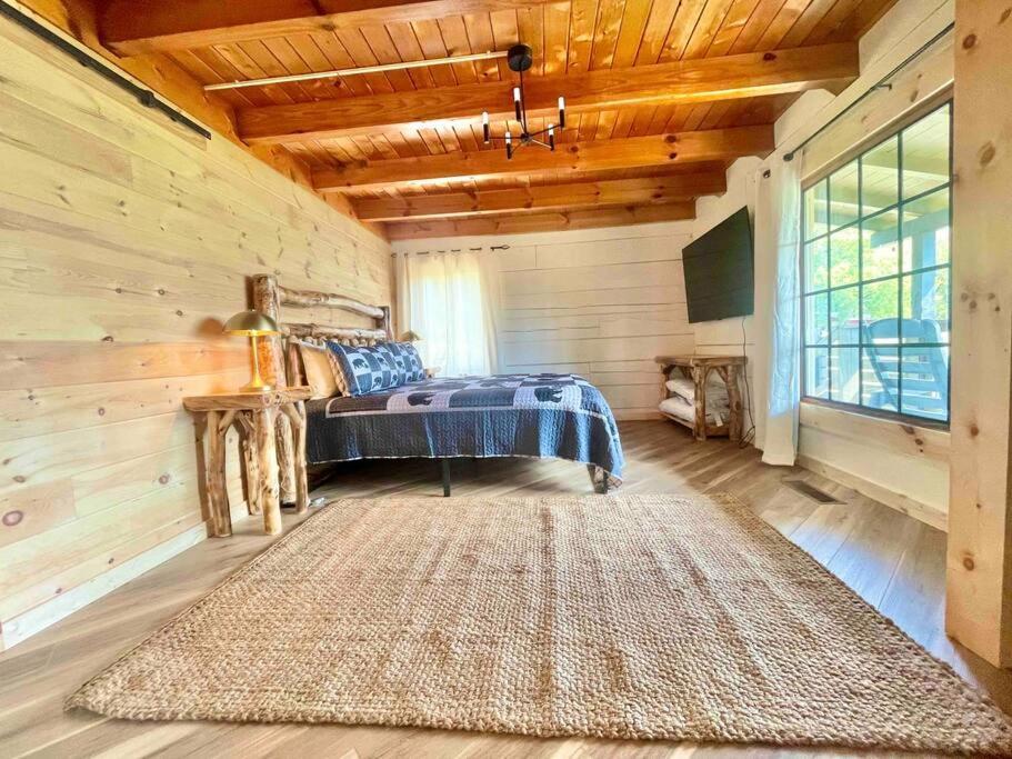 Modern Lake Side Nest• Hotub Fenced Yard King Beds Sevierville Dış mekan fotoğraf