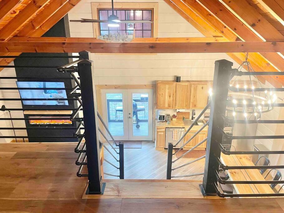 Modern Lake Side Nest• Hotub Fenced Yard King Beds Sevierville Dış mekan fotoğraf