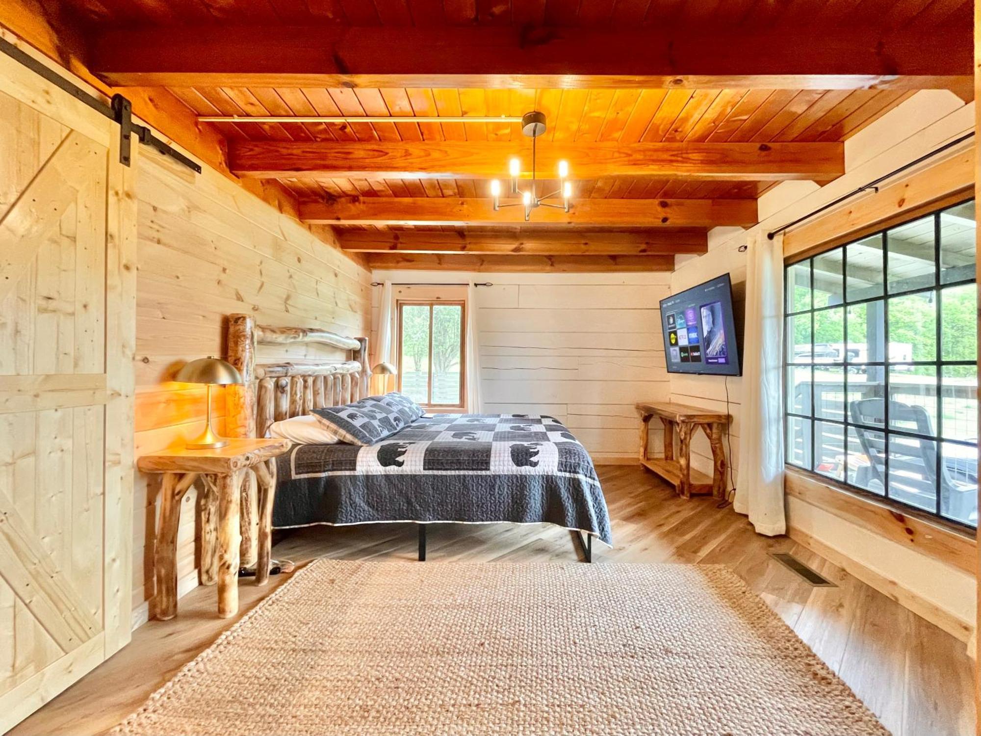 Modern Lake Side Nest• Hotub Fenced Yard King Beds Sevierville Dış mekan fotoğraf